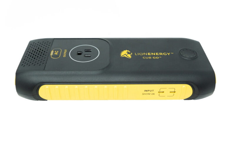 Lion Cub GO Portable Generator top front