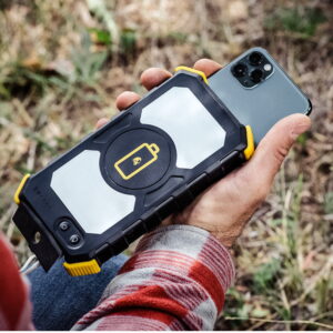 Lion Prowler Lifestyle charging in hand